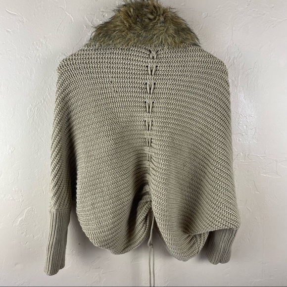 Altar'd State Forever Flurry Tan Faux Fur Collar Cardigan Sweater Size Small - Picture 6 of 13